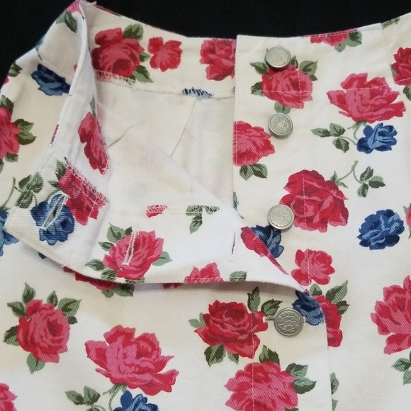 Beautiful VTG Jean Skirt - Picture 6 of 8